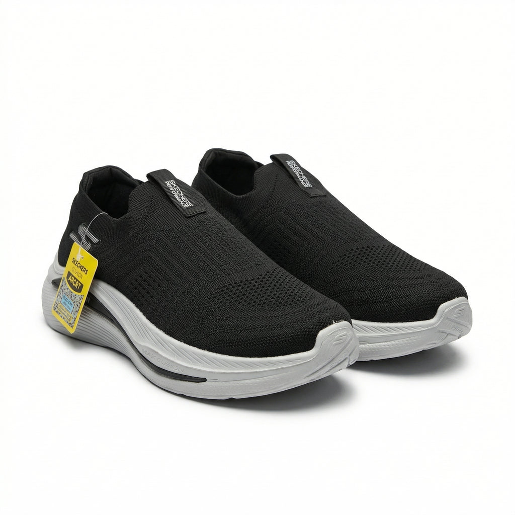 Skechers Max Cushion with Air-Cooled – Black